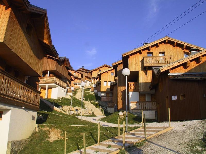 לה פלאנייה Madame Vacances Les Chalets Du Praz מראה חיצוני תמונה