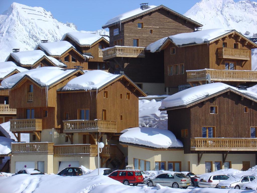 לה פלאנייה Madame Vacances Les Chalets Du Praz מראה חיצוני תמונה